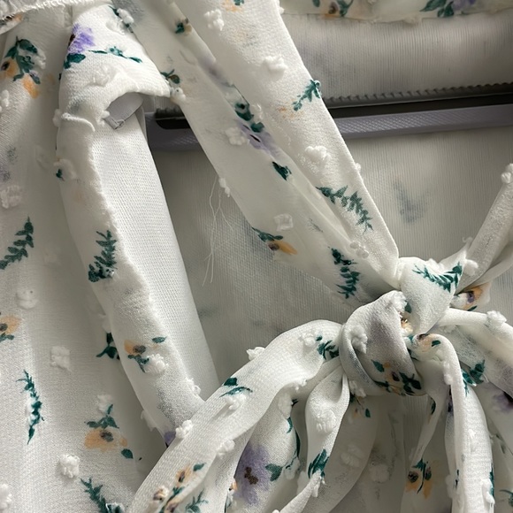 Fashion Poet clip dot cold shoulder ruffle long sleeve dress in white multicolor - Picture 9 of 9